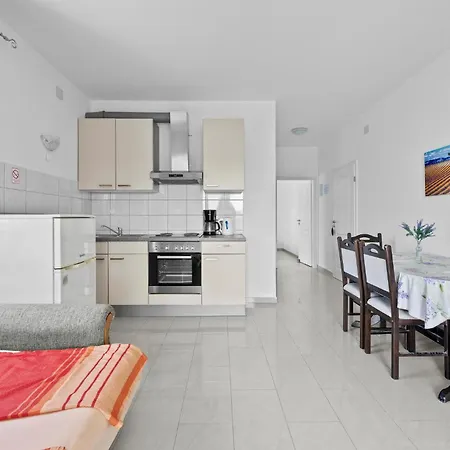 Apartment In With Wifi