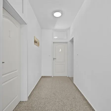 In With Wifi Apartment