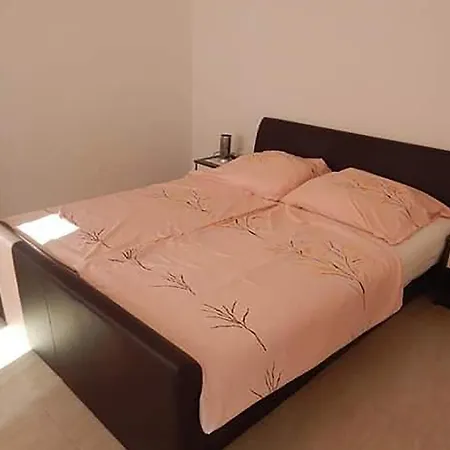 Apartment In With Wifi *